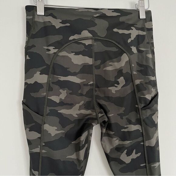 Athleta Ultimate 7/8 Tight Leggings in Green Camo, Size S NWOT - Picture 5 of 11
